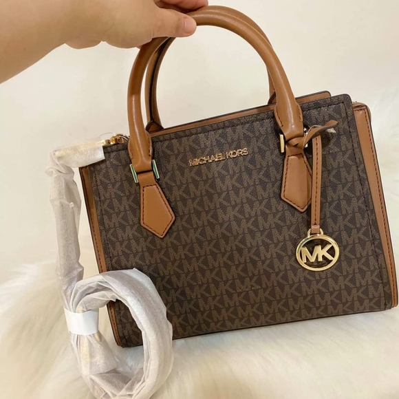 MICHAEL KORS SATCHEL - Picture 4 of 4